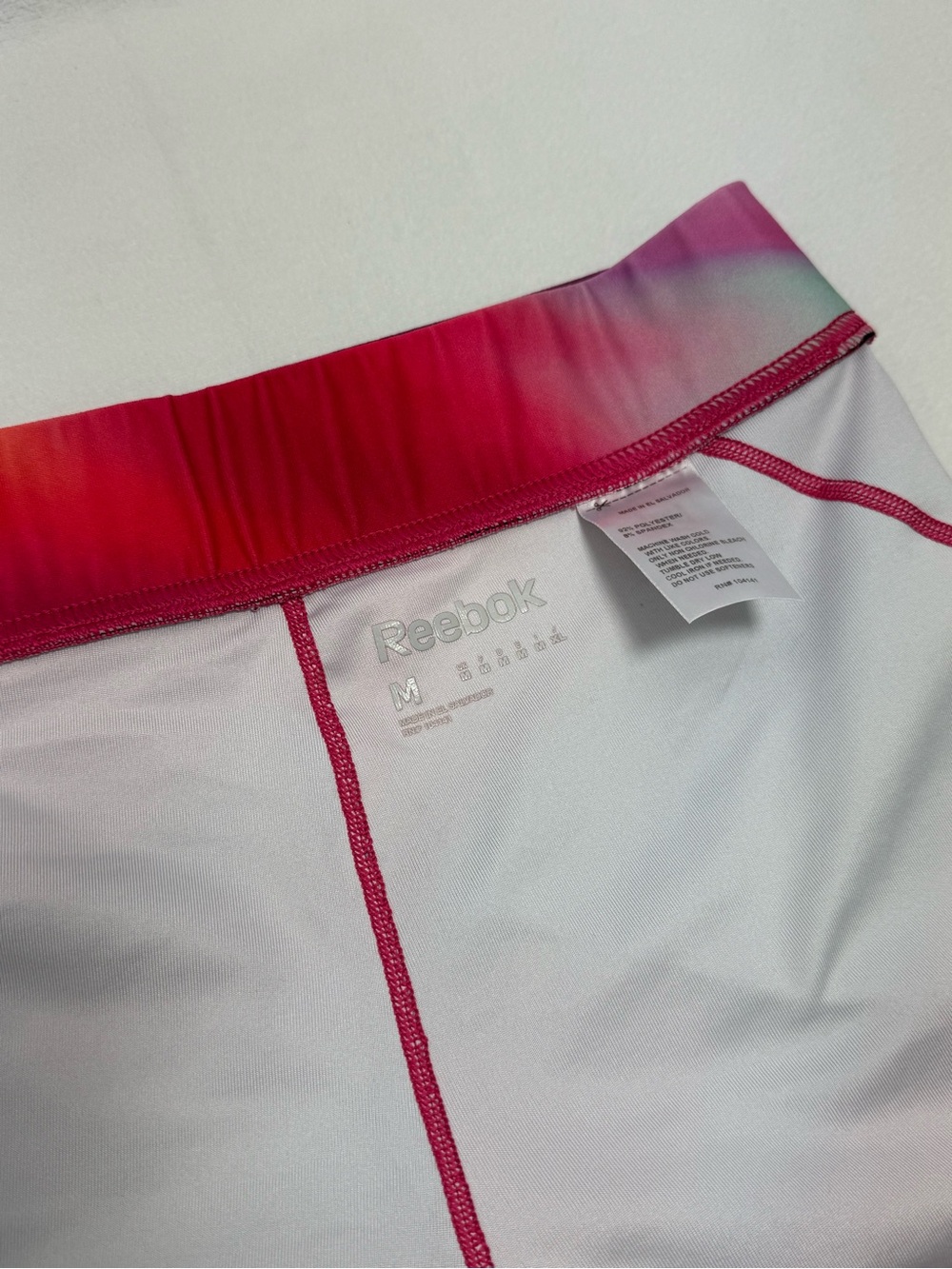 Reebok Red Purple Gradient Athletic Booty Shorts M - Picture 6 of 6